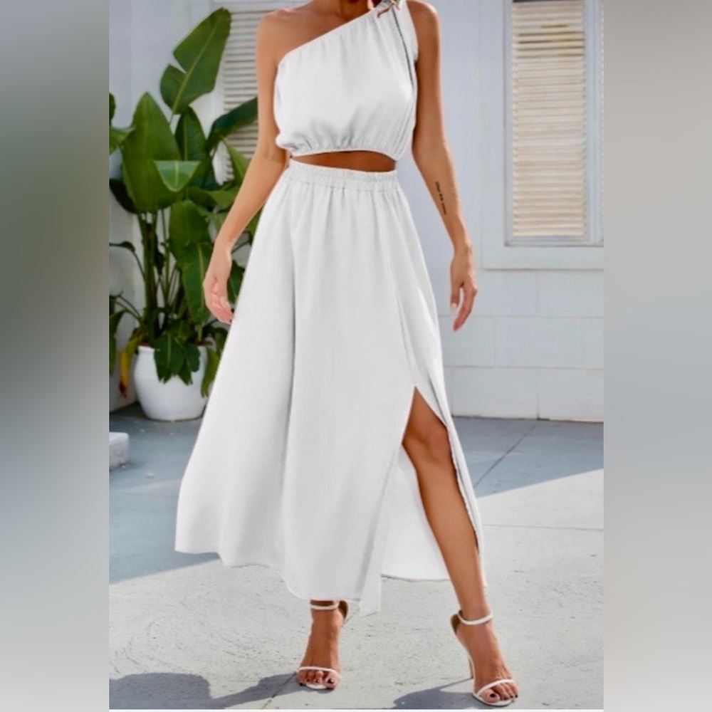 White shoulder 2 piece swing dress